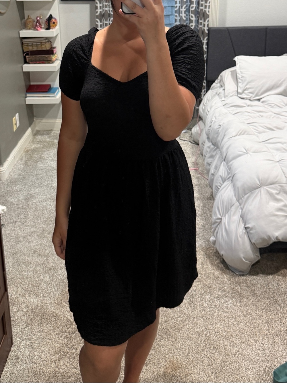 Women's Black Short Sleeve V-Neck Dress